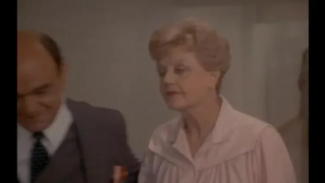 Кадры из сериала Она написала убийство (1984)