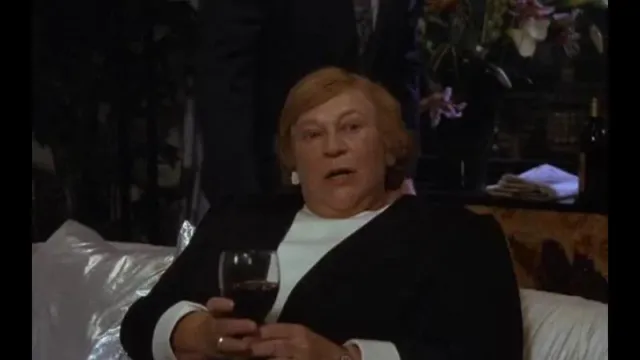 Кадры из сериала Она написала убийство (1984)