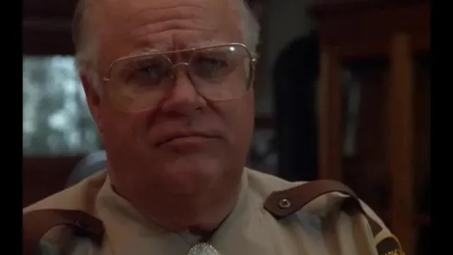 Кадры из сериала Она написала убийство (1984)